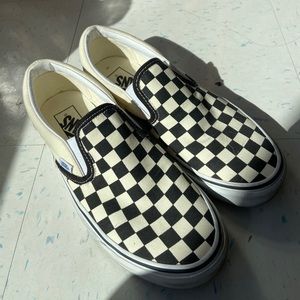 Women’s checkered slip-on vans